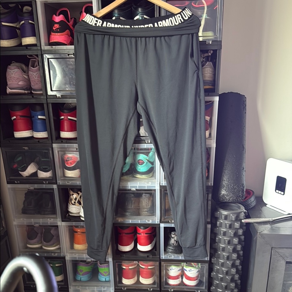 Under Armor gray joggers - size S